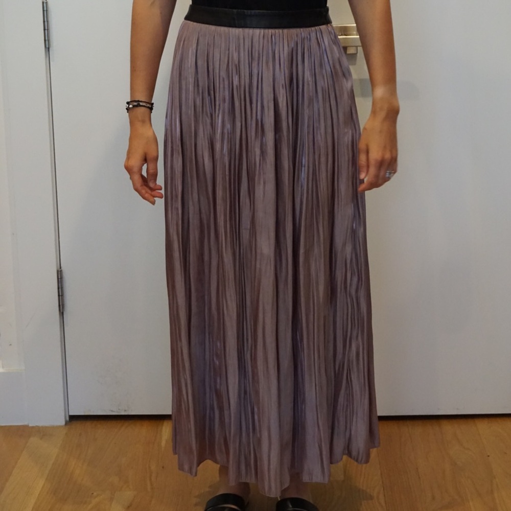 Silky skirt